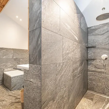 Ii - Private Alpine Next To Tegernsee For Family & Friends - Including Sauna & Free Parking *