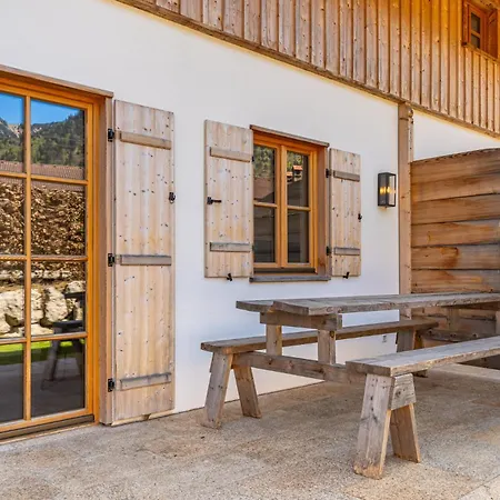 Casa de Férias Ii - Private Alpine Next To Tegernsee For Family & Friends - Including Sauna & Free Parking